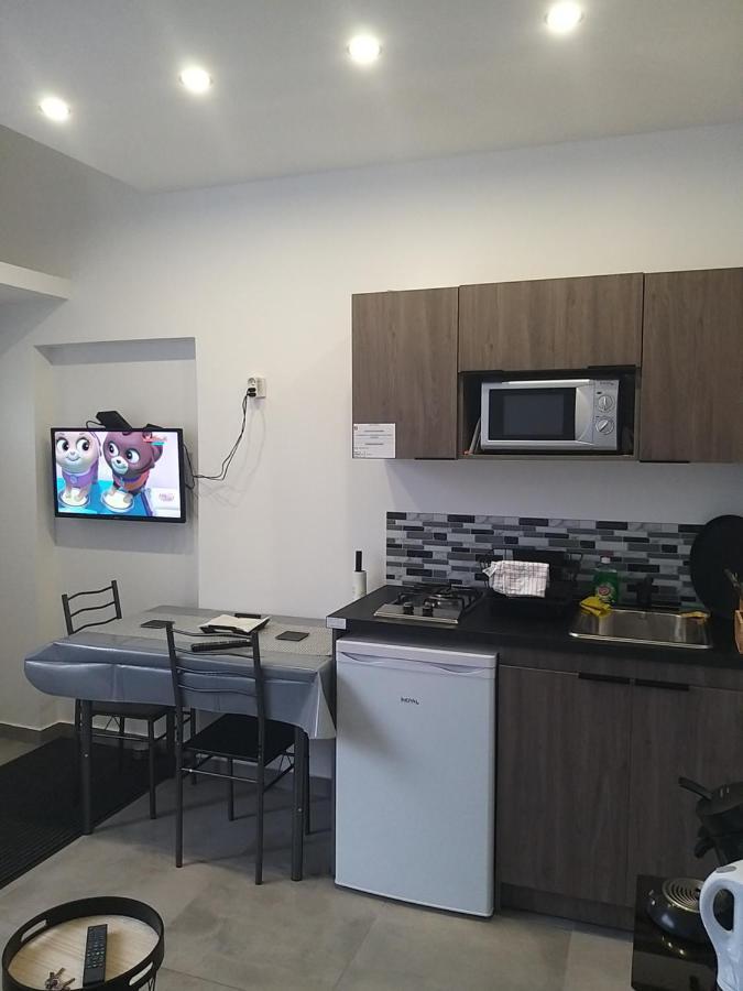 Le Studio Elegance Du Centre オヨナックス エクステリア 写真