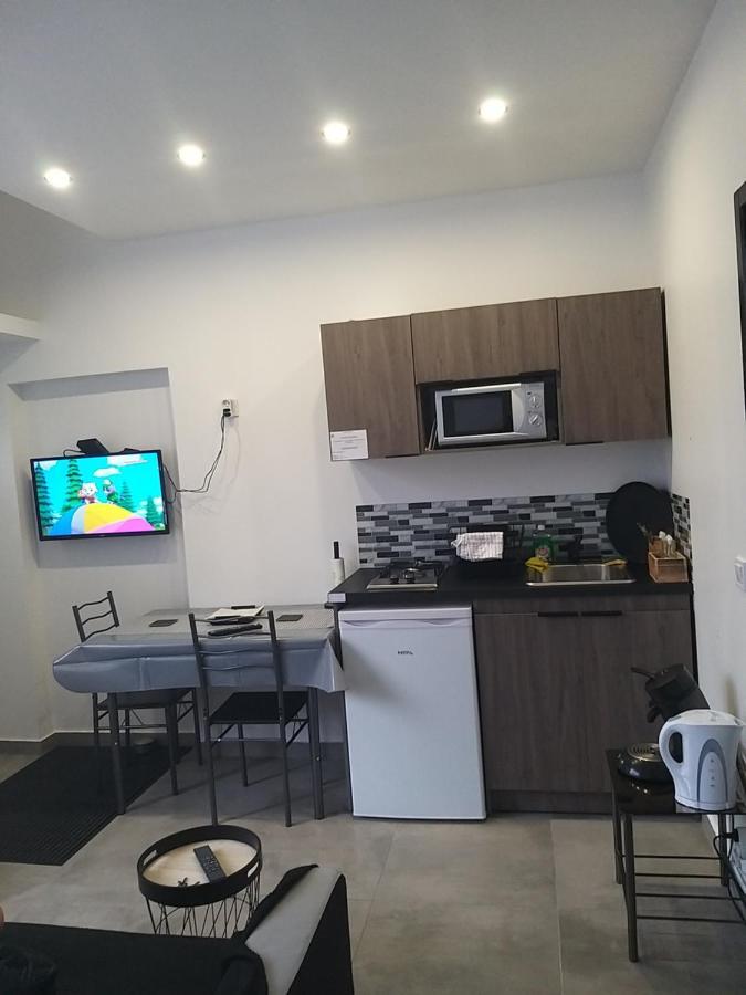 Le Studio Elegance Du Centre オヨナックス エクステリア 写真